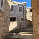 Tatil Evi Luca *