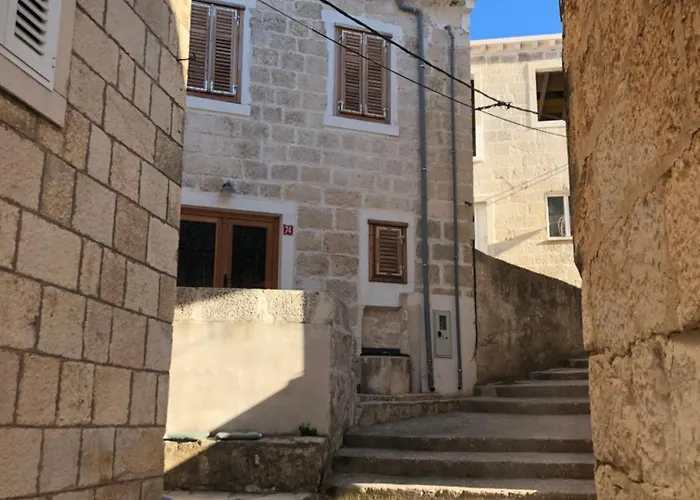 بيت للعطل Luca *