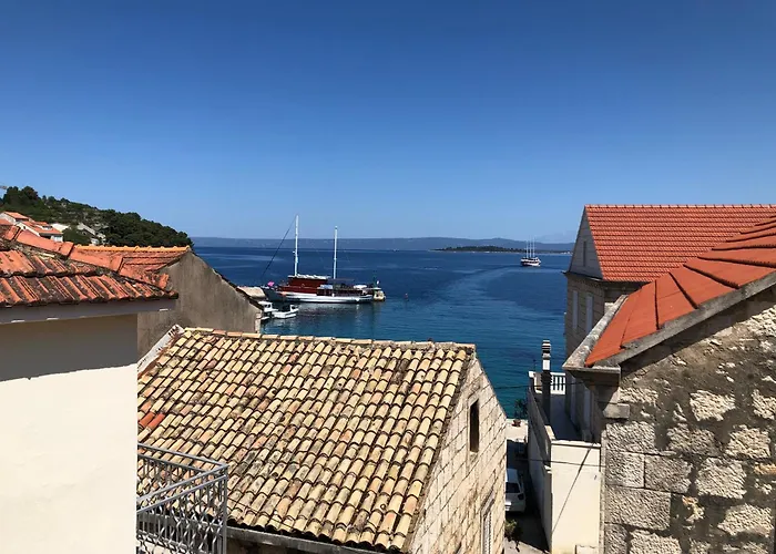 Luca بيت للعطل Račišće